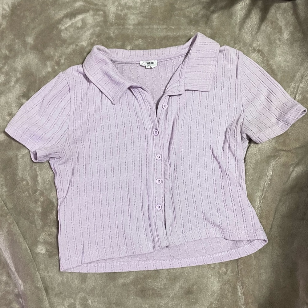 Light purple crop shirt 👚‼️‼️